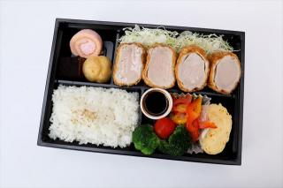 特撰ヒレかつ弁当～PETお茶付～